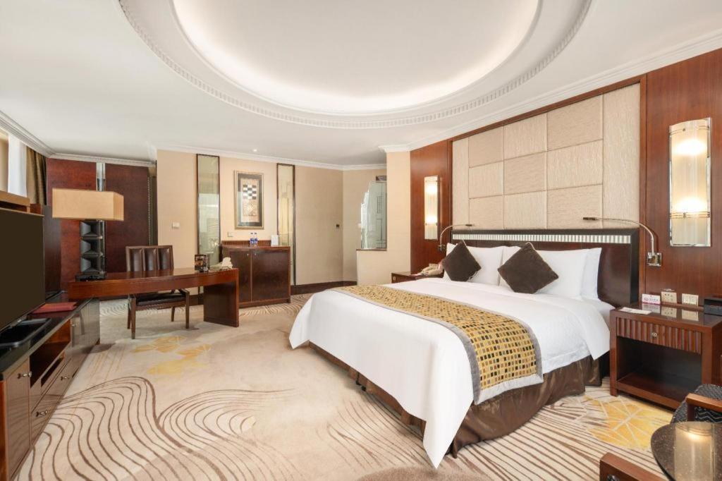 Grand Soluxe Zhongyou Hotel Shanghai Exterior photo