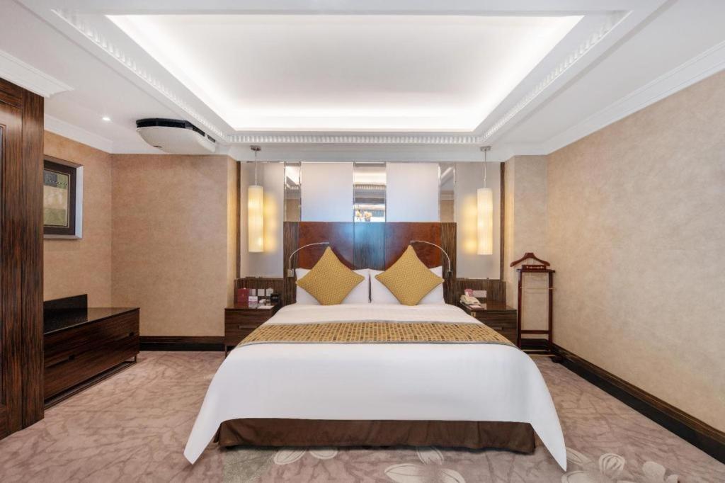 Grand Soluxe Zhongyou Hotel Shanghai Exterior photo