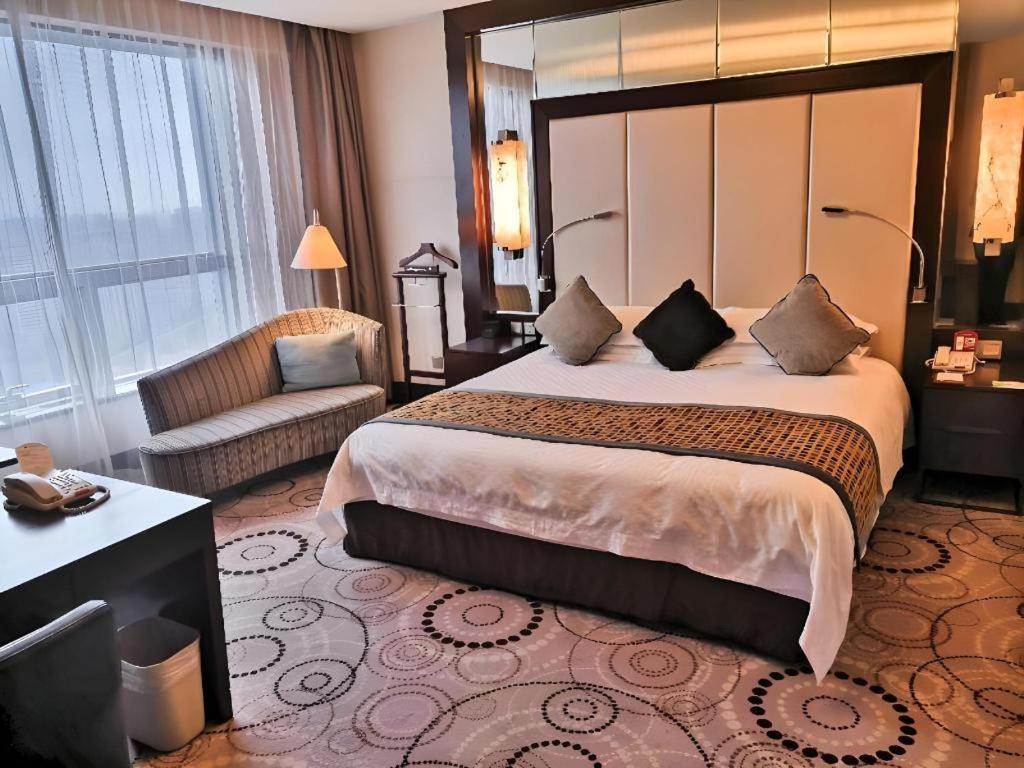 Grand Soluxe Zhongyou Hotel Shanghai Exterior photo