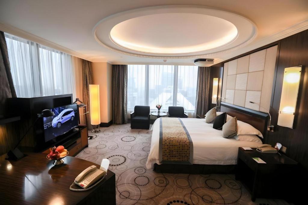 Grand Soluxe Zhongyou Hotel Shanghai Exterior photo