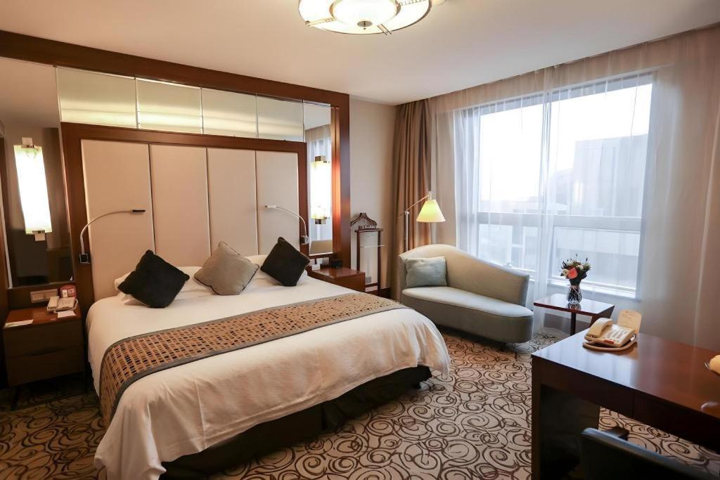 Grand Soluxe Zhongyou Hotel Shanghai Exterior photo